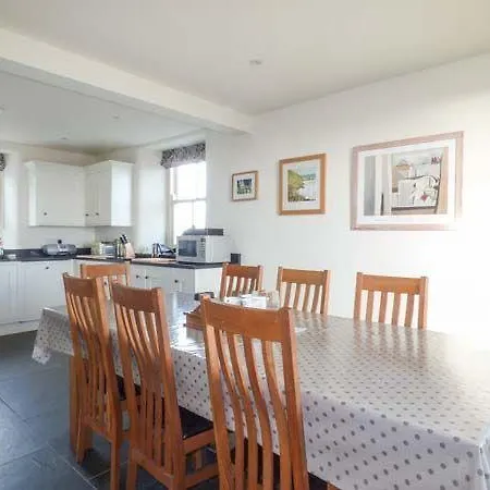 Kemyel Wartha Farmhouse Penzance
